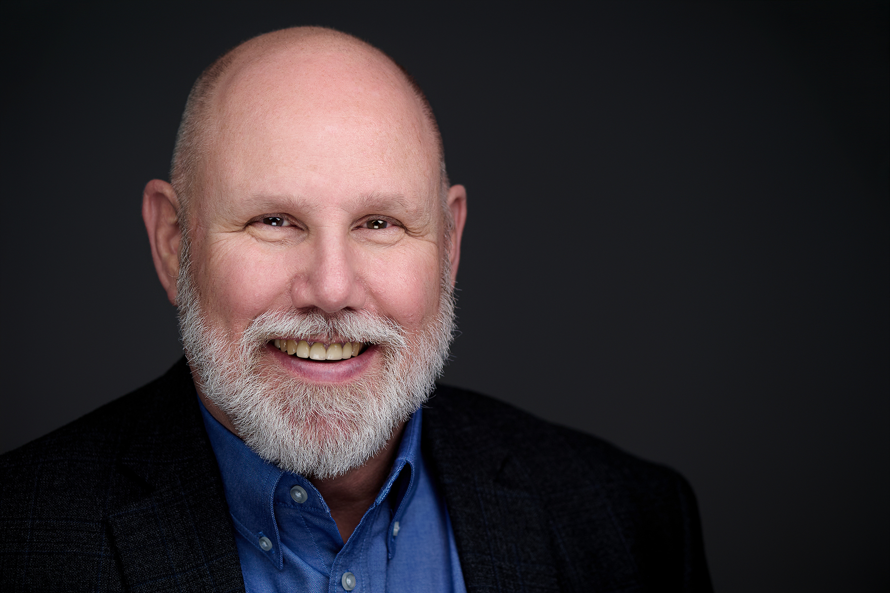 Headshot Executive: Bob Evart